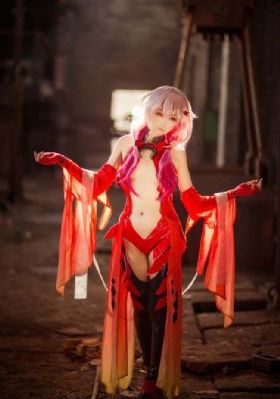巨人战士的新娘by月光如水_十万网红美女美酱